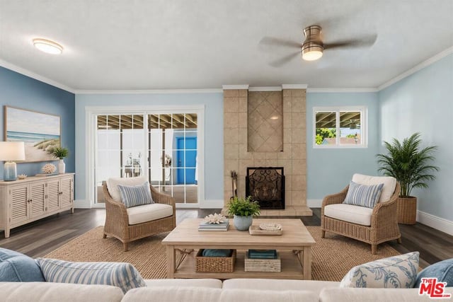 22301 Covello Street, Canoga Park, CA 91303 — photo 4 of 25