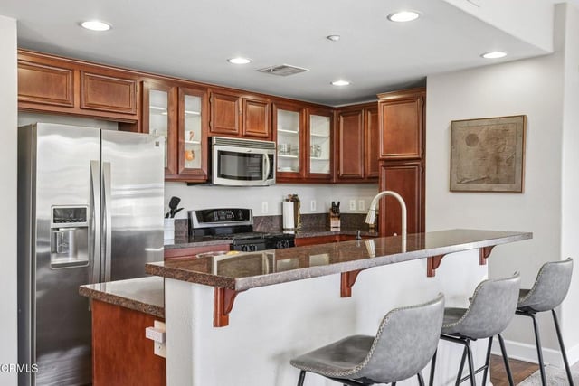 209 Riverdale Court 558, Camarillo, CA 93012 — photo 10 of 47