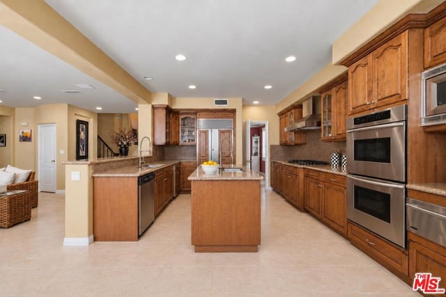 20264 Via Galileo, Porter Ranch, CA 91326 — photo 8 of 52