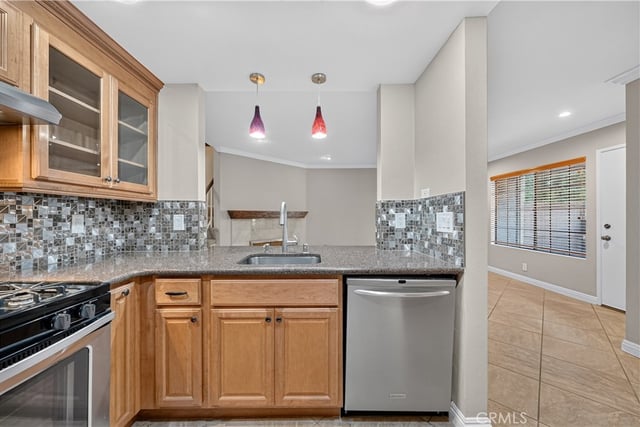 12075 Foster Road 2, Norwalk, CA 90650 — photo 12 of 36
