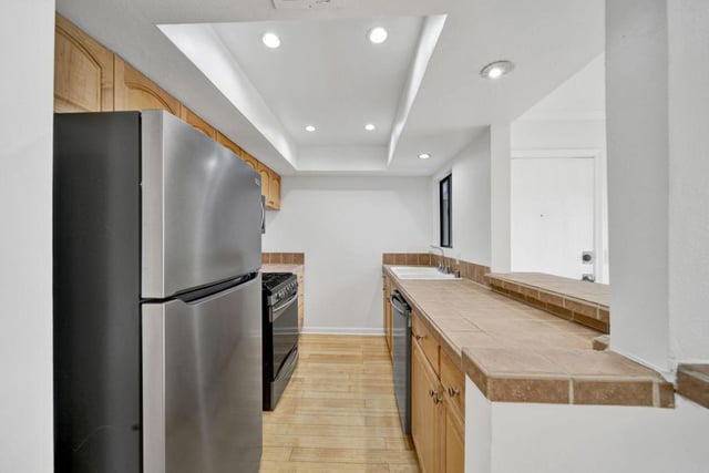 7307 Haskell Avenue 4, Van Nuys, CA 91406 — photo 10 of 22