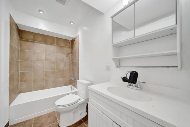 7307 Haskell Avenue 4, Van Nuys, CA 91406 — photo 13 of 22