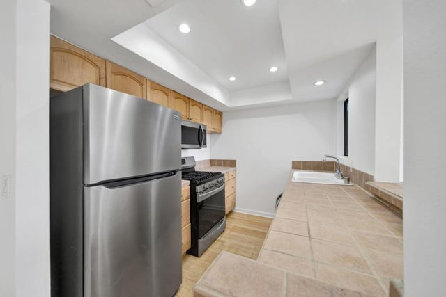 7307 Haskell Avenue 4, Van Nuys, CA 91406 — photo 8 of 22