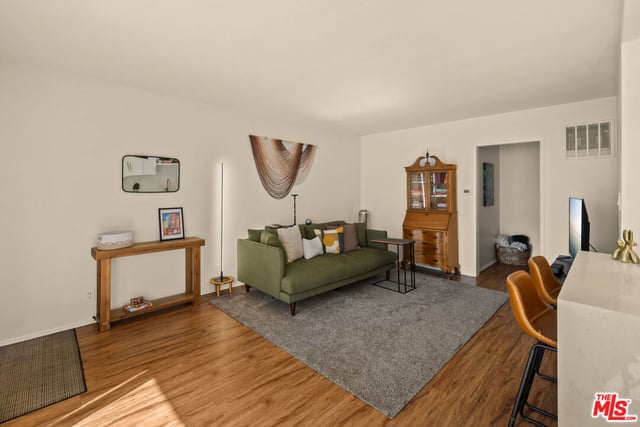 2621 Centinela Avenue 17, Santa Monica, CA 90405 — photo 3 of 20