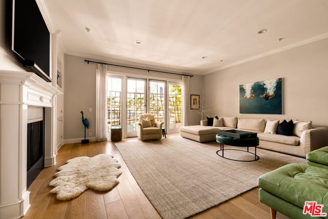 11500 San Vicente Boulevard 414, Los Angeles, CA 90049 — photo 2 of 26