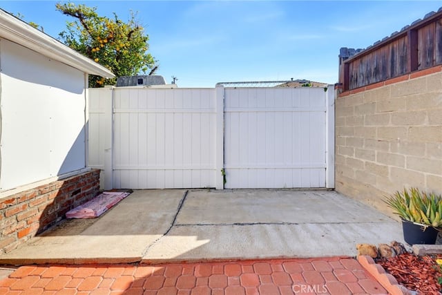 1223 W Elberon, San Pedro, CA 90732 — photo 17 of 67
