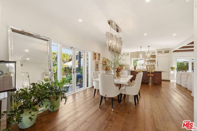 1042 S Stanley Avenue, Los Angeles, CA 90019 — photo 10 of 58