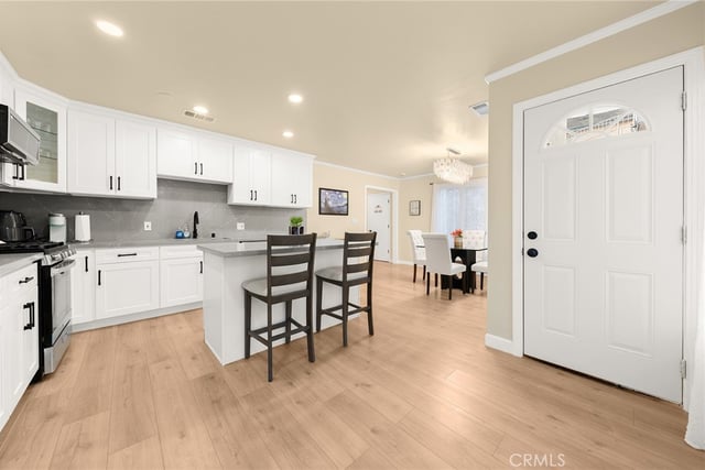 1081 Loma Avenue, Long Beach, CA 90804 — photo 9 of 35