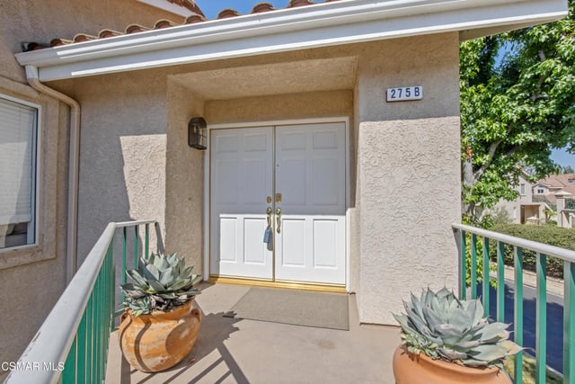275 Ridgeton Lane B, Simi Valley, CA 93065 — photo 3 of 44