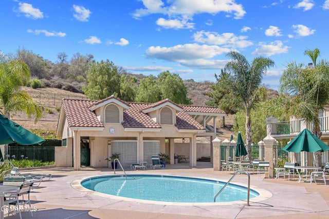 275 Ridgeton Lane B, Simi Valley, CA 93065 — photo 35 of 44