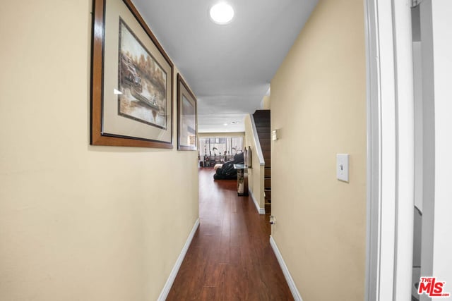 554 E San Jose Avenue 203, Burbank, CA 91501 — photo 15 of 30