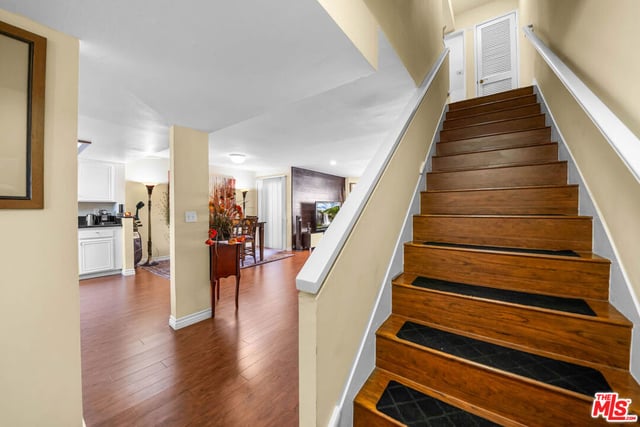 554 E San Jose Avenue 203, Burbank, CA 91501 — photo 17 of 30