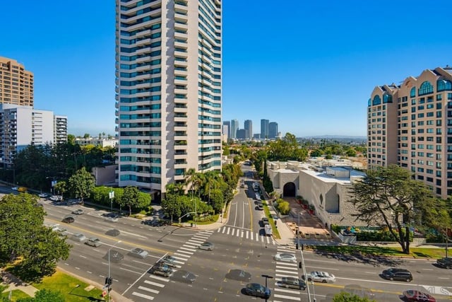 10501 Wilshire Blvd 1005, Los Angeles, CA 90024 — photo 16 of 37