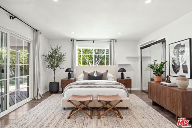 7048 Zelzah Avenue, Los Angeles, CA 91335 — photo 14 of 36