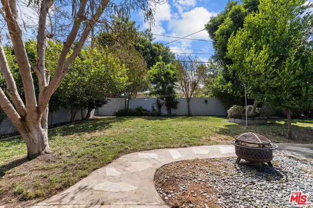 7048 Zelzah Avenue, Los Angeles, CA 91335 — photo 28 of 36