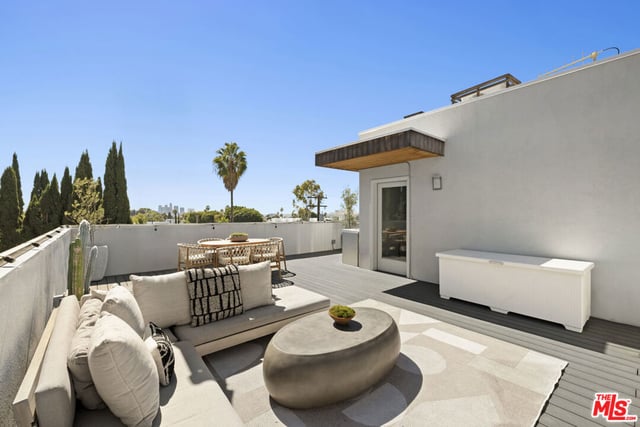 1041 N Spaulding Avenue 208, Los Angeles, CA 90046 — photo 18 of 36