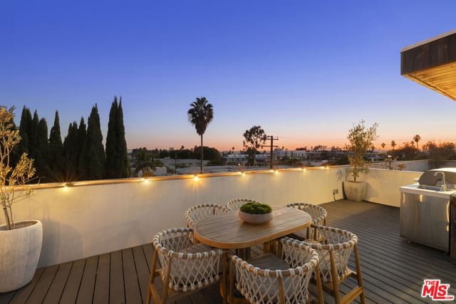 1041 N Spaulding Avenue 208, Los Angeles, CA 90046 — photo 21 of 36