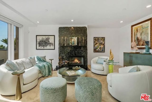 137 S Spalding Drive 401, Beverly Hills, CA 90212 — photo 2 of 39