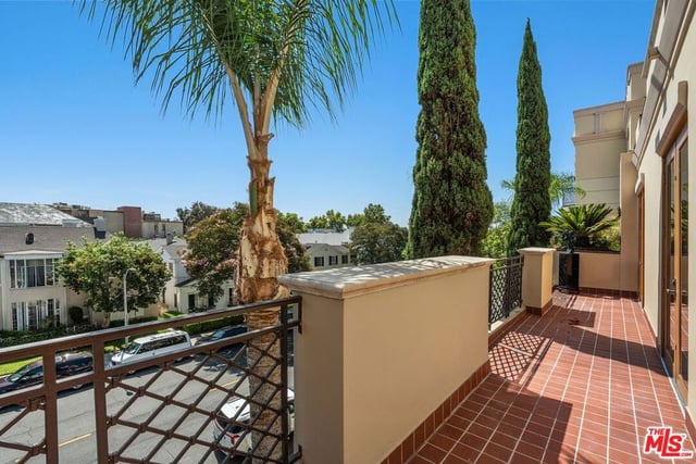 137 S Spalding Drive 401, Beverly Hills, CA 90212 — photo 24 of 39