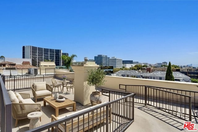 137 S Spalding Drive 401, Beverly Hills, CA 90212 — photo 28 of 39