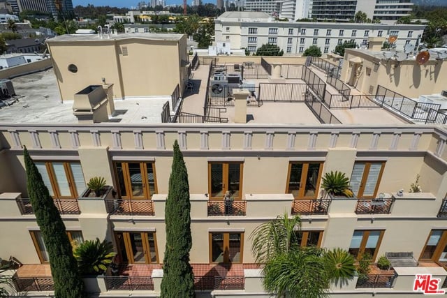 137 S Spalding Drive 401, Beverly Hills, CA 90212 — photo 33 of 39