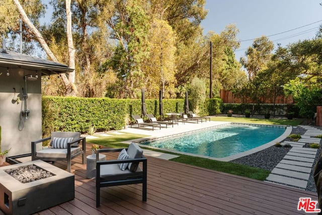 3126 Oakcrest Drive, Los Angeles, CA 90068 — photo 17 of 24