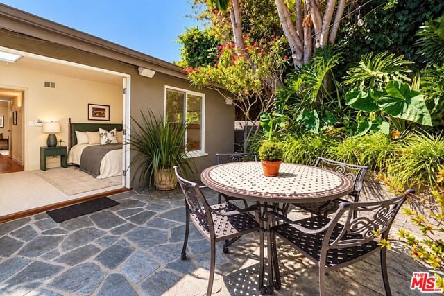 8513 Walnut Drive, Los Angeles, CA 90046 — photo 17 of 21