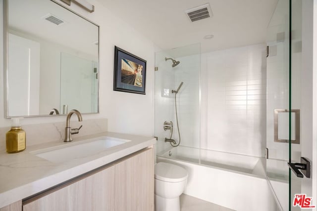 1563 Hi Point Street, Los Angeles, CA 90035 — photo 13 of 42