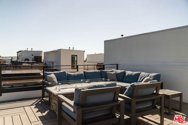 1563 Hi Point Street, Los Angeles, CA 90035 — photo 37 of 42