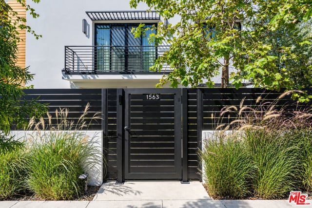 1563 Hi Point Street, Los Angeles, CA 90035 — photo 4 of 42