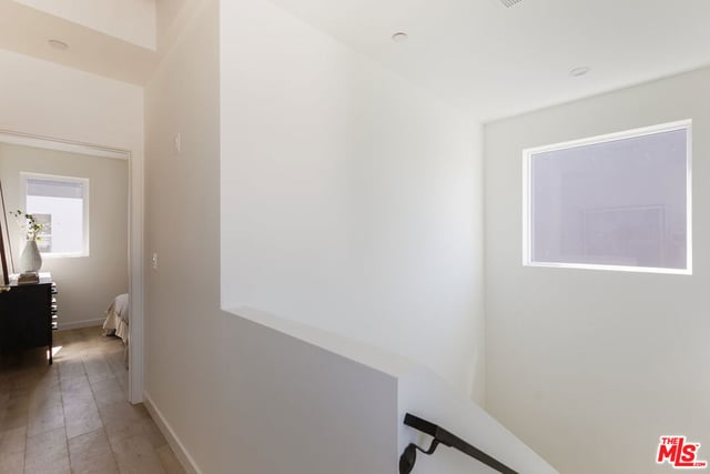 1231 1/2 N June Street, Los Angeles, CA 90038 — photo 16 of 37