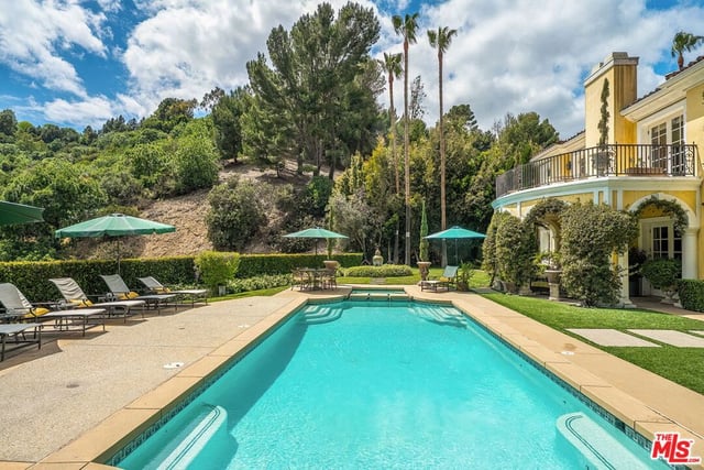 13935 Durham Road, Beverly Hills, CA 90210 — photo 19 of 21