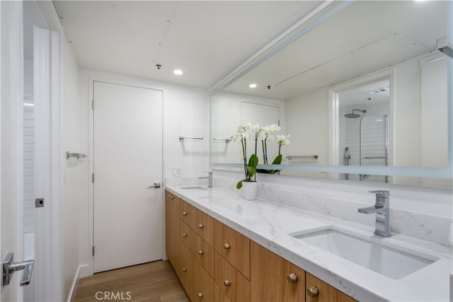 35 Linden 202, Long Beach, CA 90802 — photo 18 of 25