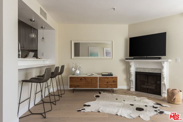 235 Main Street 217, Venice, CA 90291 — photo 11 of 32
