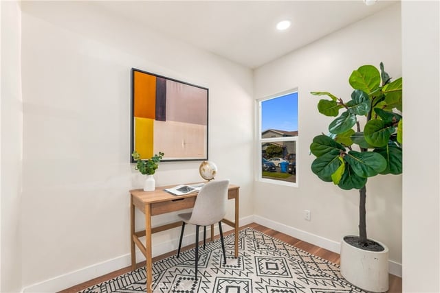 1724 W 43rd Street, Los Angeles, CA 90062 — photo 10 of 31