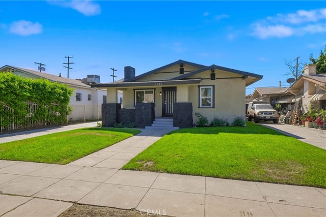 1724 W 43rd Street, Los Angeles, CA 90062 — photo 3 of 31