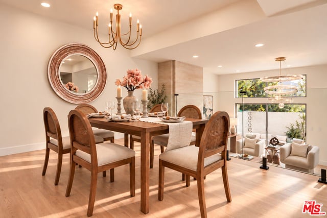 4924 Mcconnell Avenue, Los Angeles, CA 90066 — photo 4 of 45