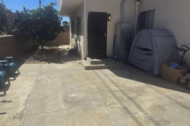 11612 Cimarron, Hawthorne, CA 90250 — photo 27 of 32