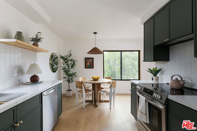 4412 Finley Avenue 5, Los Angeles, CA 90027 — photo 14 of 30