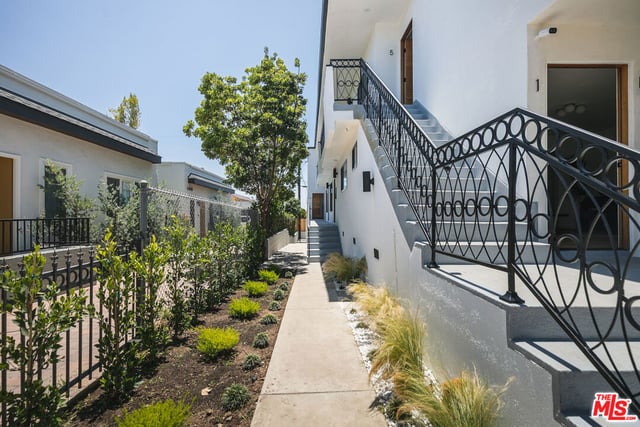 4412 Finley Avenue 5, Los Angeles, CA 90027 — photo 28 of 30