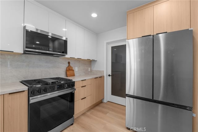 13440 Moorpark Street 101, Sherman Oaks, CA 91423 — photo 11 of 42