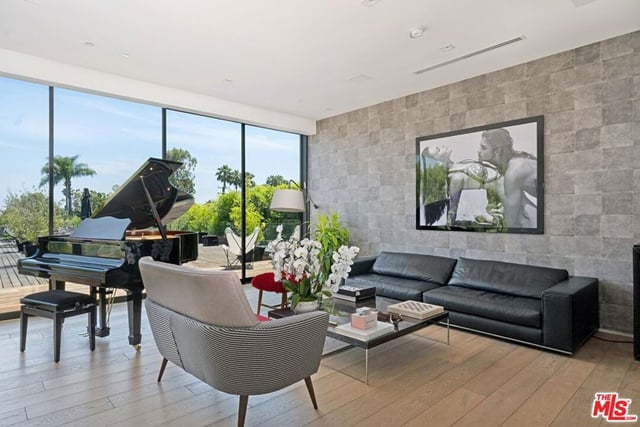 9570 SUNSET Boulevard, Beverly Hills, CA 90210 — photo 18 of 44