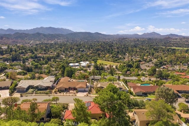 1314 Lamont, Thousand Oaks, CA 91362 — photo 4 of 15