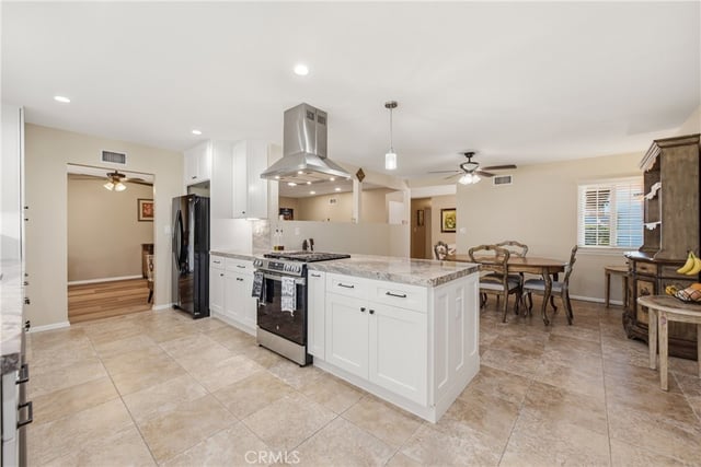 856 Moffatt Circle, Simi Valley, CA 93065 — photo 11 of 31