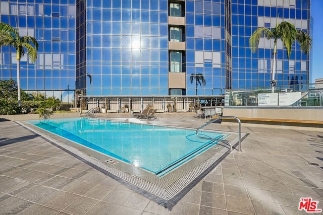 1100 Wilshire Boulevard 2105, Los Angeles, CA 90017 — photo 37 of 39
