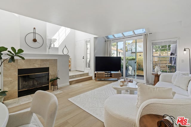 4240 Lost Hills Road 903, Agoura Hills, CA 91301 — photo 11 of 47