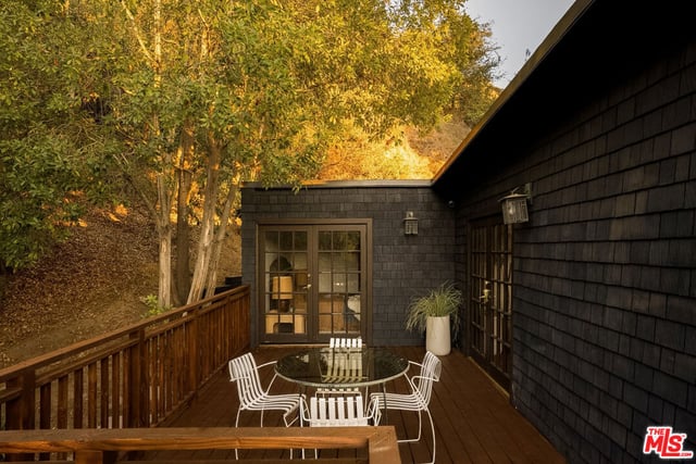 2774 Woodstock Road, Los Angeles, CA 90046 — photo 16 of 34