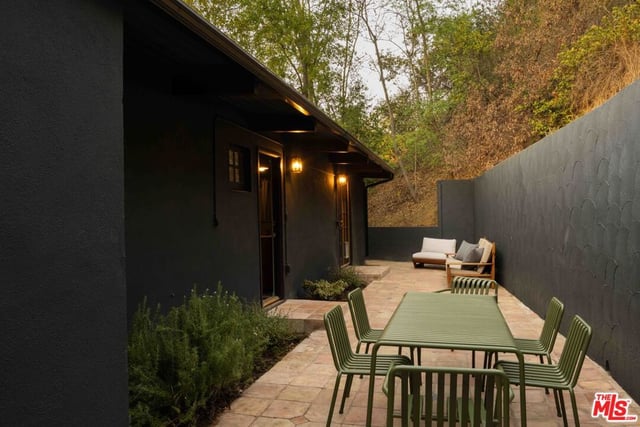 2774 Woodstock Road, Los Angeles, CA 90046 — photo 26 of 34