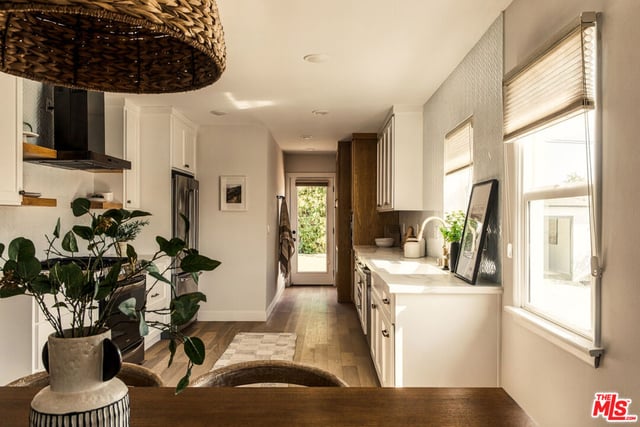 7122 Glasgow Avenue, Los Angeles, CA 90045 — photo 16 of 30
