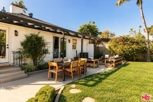7122 Glasgow Avenue, Los Angeles, CA 90045 — photo 8 of 30
